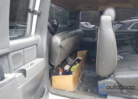 2005 Chevrolet Silverado 2500Hd Work Truck from USA, damaged, VIN 1GCHC29U35E221226